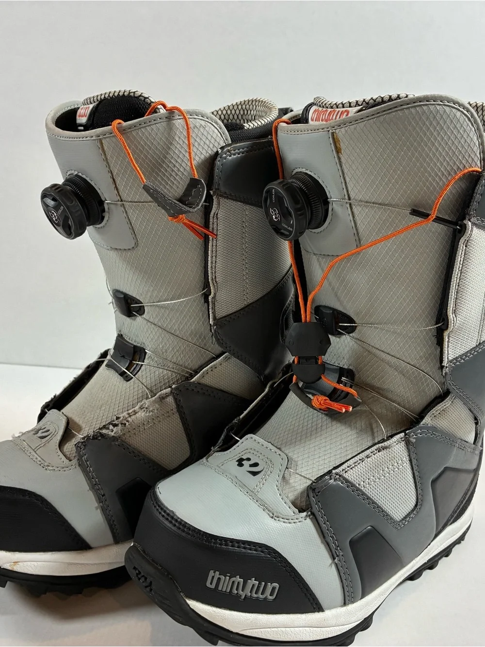 Thirtytwo fall 2013
